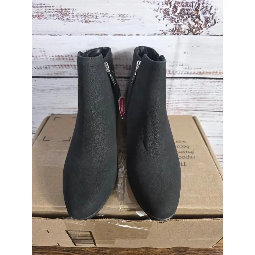 Blondo Waterproof Black  Ankle Boots Women's Size 6 SIde zip low heel booties
